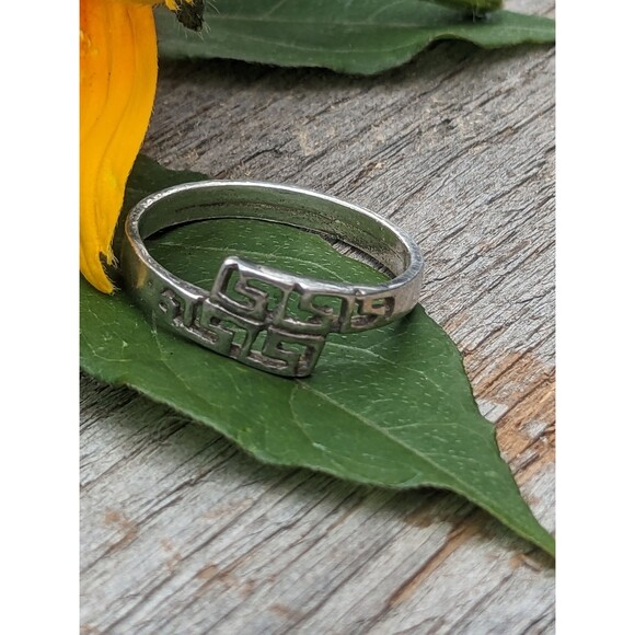 Vintage Sterling Greek Key Ring - Picture 2 of 10